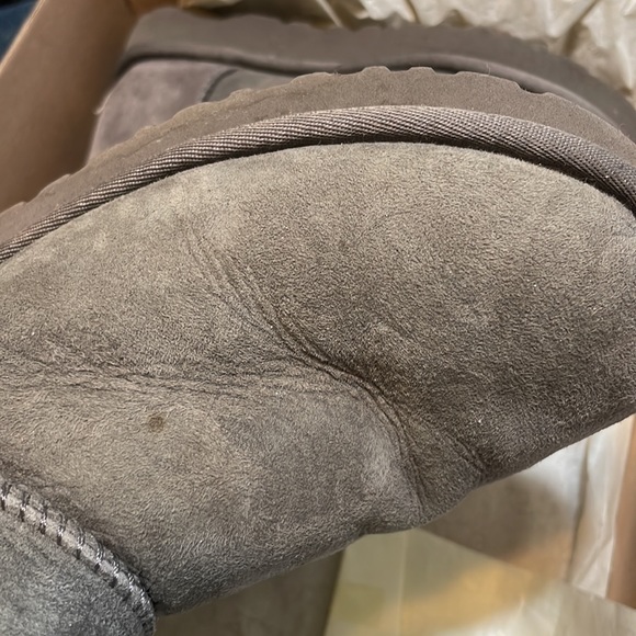 UGG Classic Daelynn Boot - Picture 5 of 9